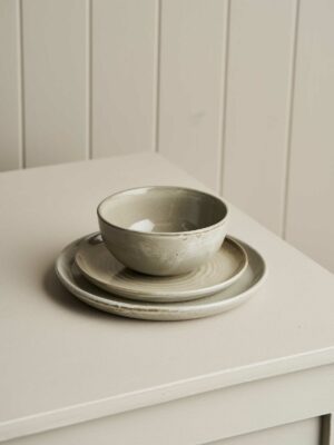 Small Portions Terra Place Setting / Saltbush