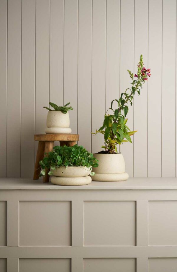 Wide Cloud Planter / White Speckle