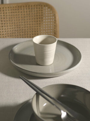 RobertGordon_Dinnerware-181031_jpg.jpg